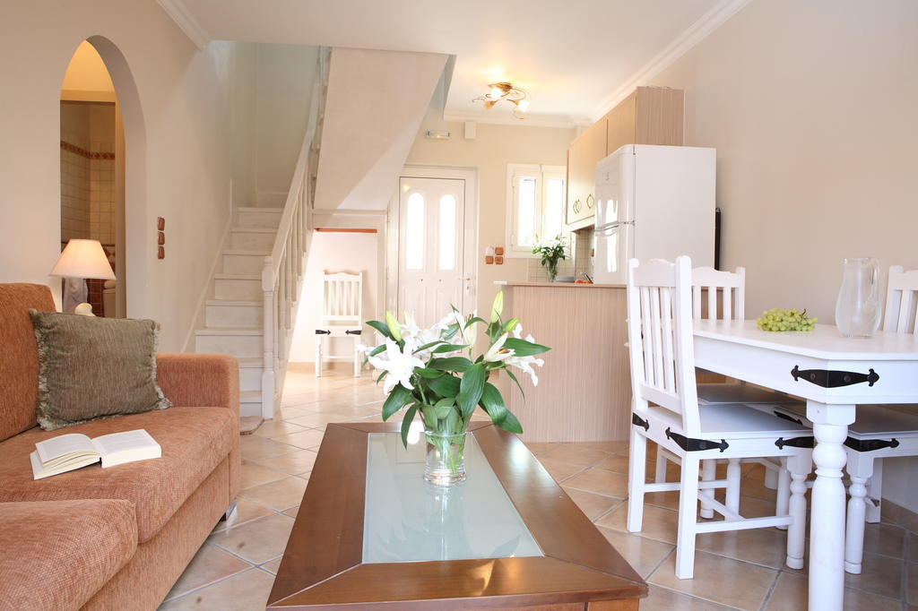Le Torri Villas By Nidri Holiday Villas Eksteriør billede